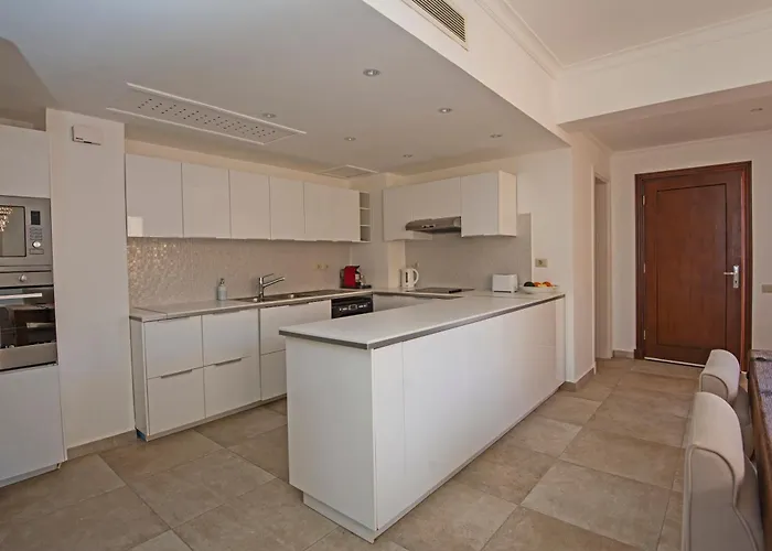 Apartment Soma Bay Seafront Luxury